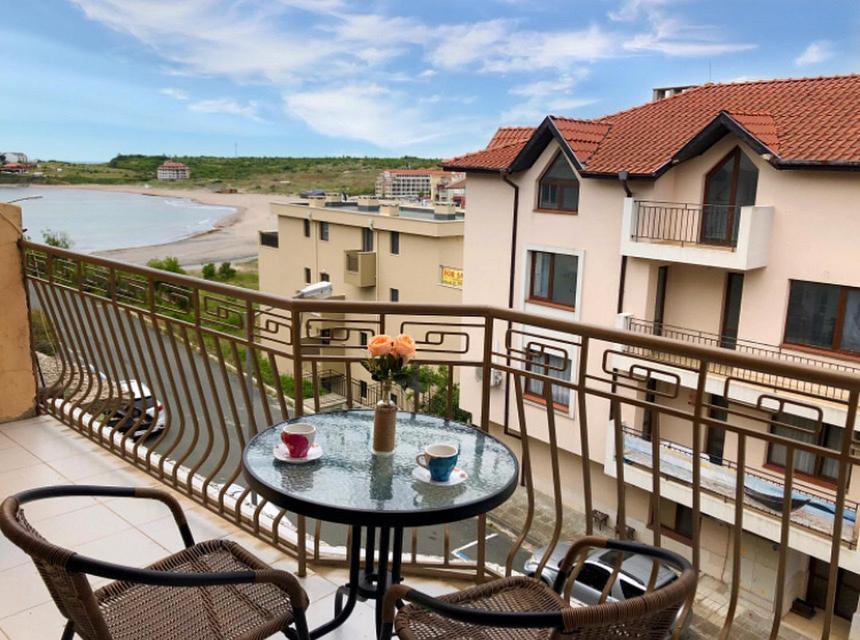 "Калоянови" Hotel Tsarevo Buitenkant foto